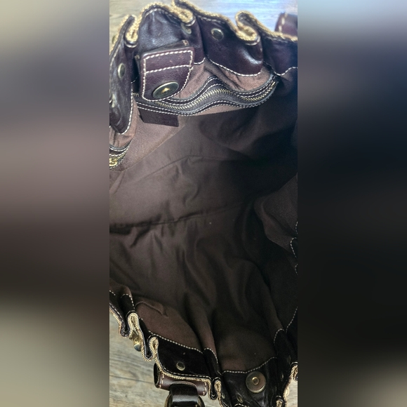 Gucci Canvas Pelham Studded Tote - Picture 9 of 11